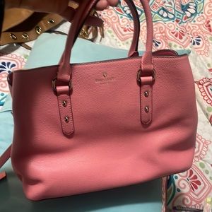 Kate Spade Evangelie like new large Coral handbag/crossbody. Beautiful coral bag